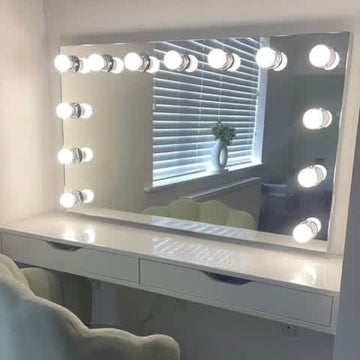 Hollywood Mirror / Dressing Room Mirror / Wall Hang Mirror / Triple Light Bulb Color