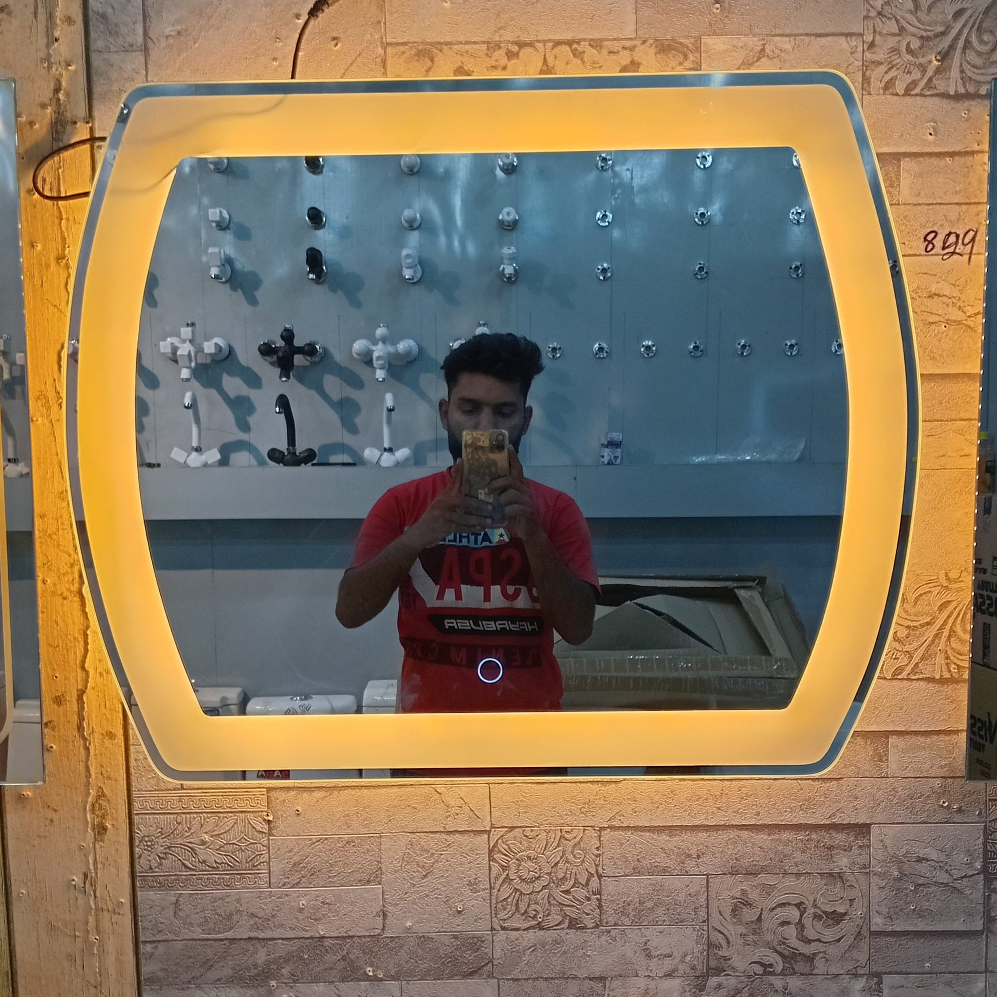 Smart Led Mirror R-102