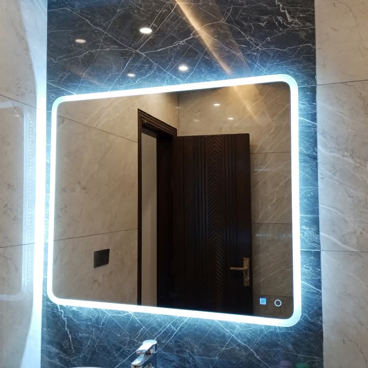 Smart Touch Led Mirror SQ-17
